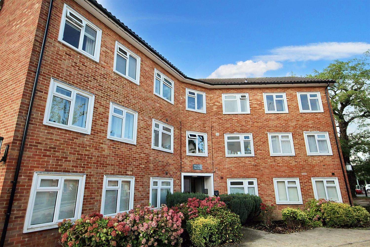 Flat Bishopric in Horsham
