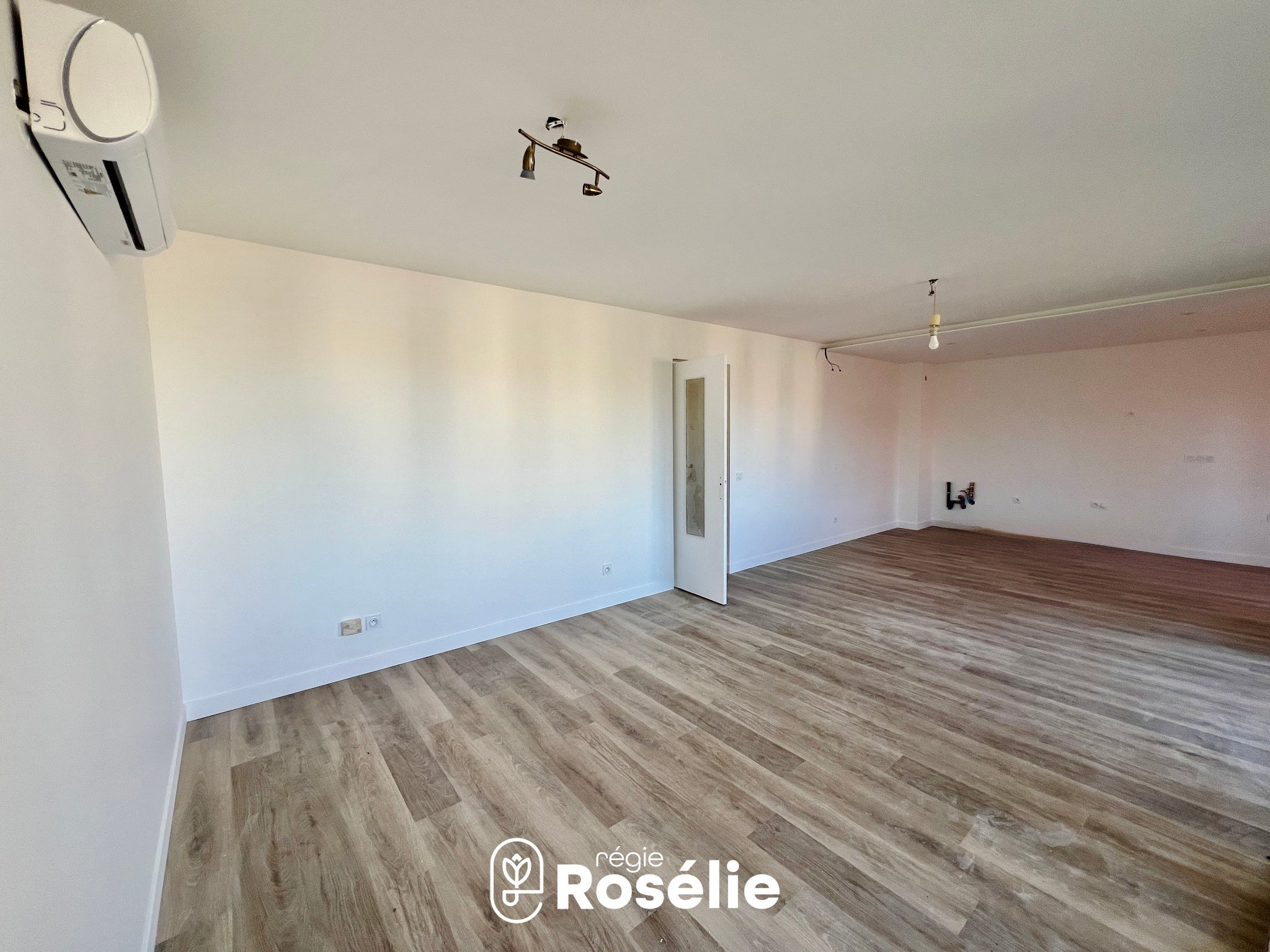 Flat Rue Pierre Valdo in Lyon