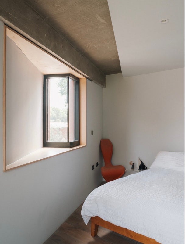 Room Richmond Road in Greater London