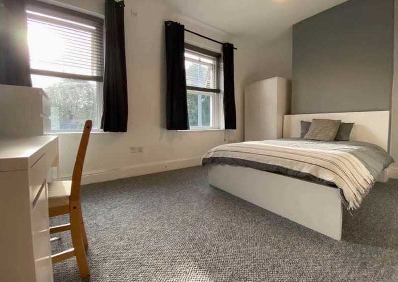 Room Whitchurch Road in Cardiff