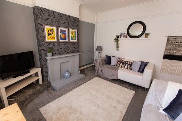 House M32 in Bristol