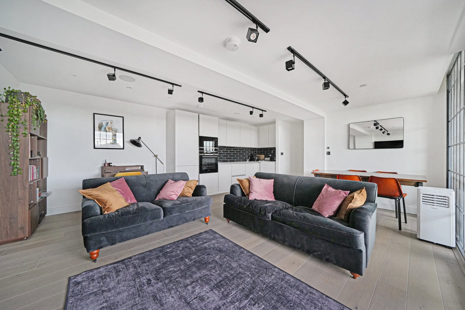 Flat New Tannery Way in Greater London