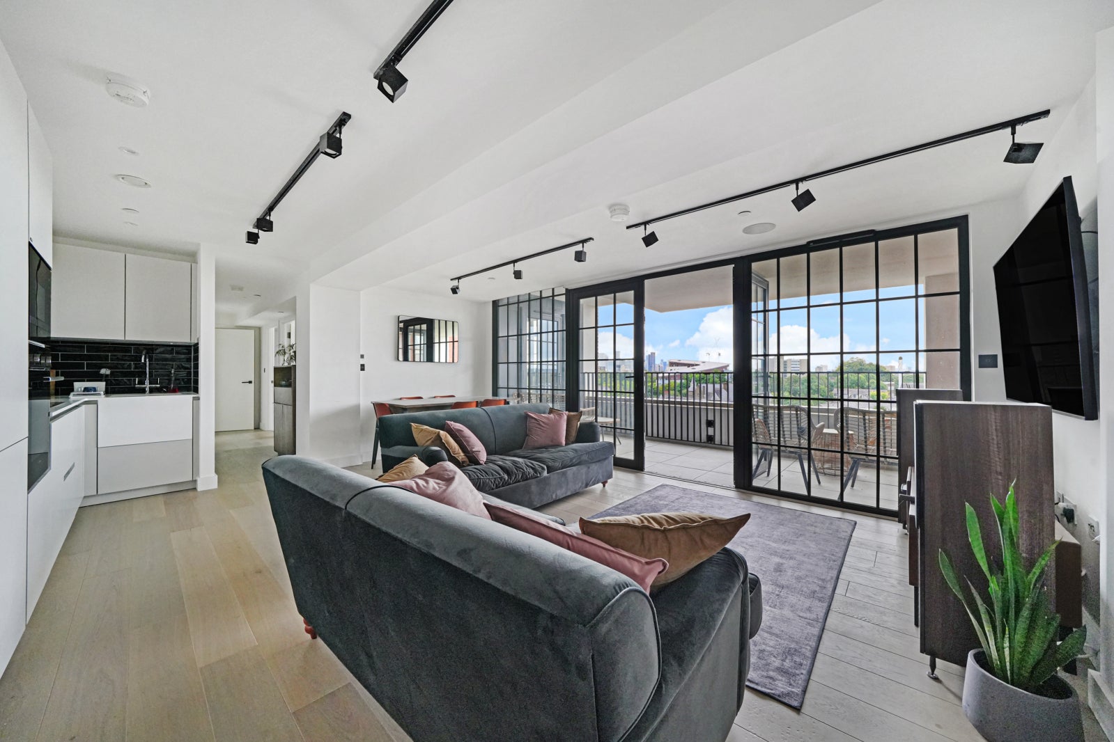 Flat New Tannery Way in Greater London