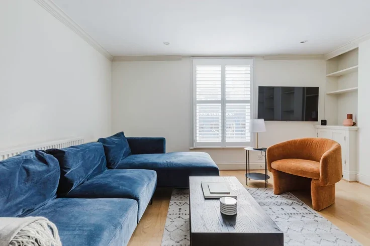 Flat Draycott Avenue in Greater London