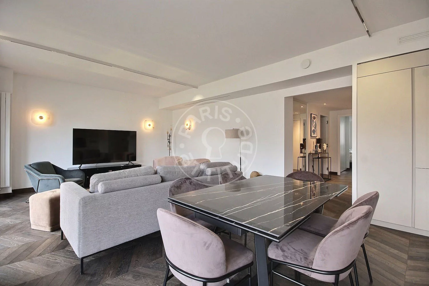 Appartement Avenue Montaigne à Paris