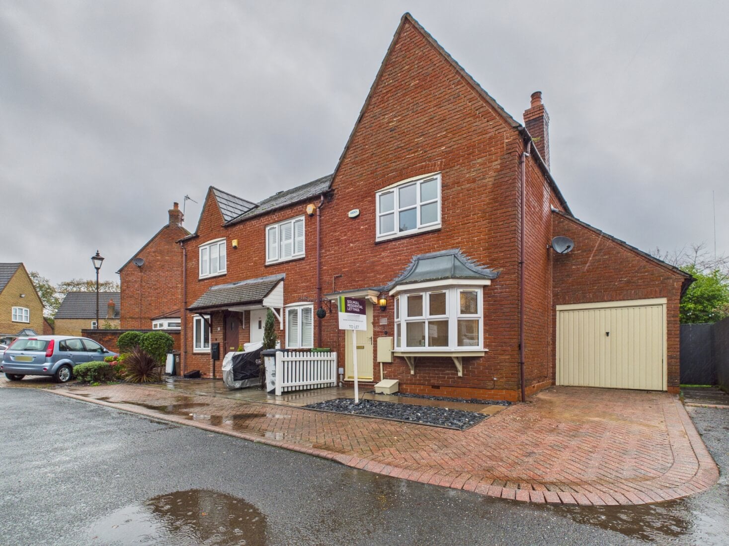 House Calcutt Way in Shirley