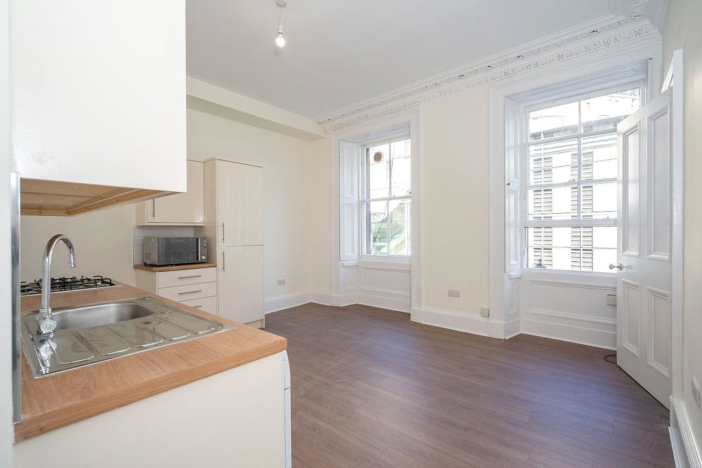 Flat Morrison Street in City of Edinburgh