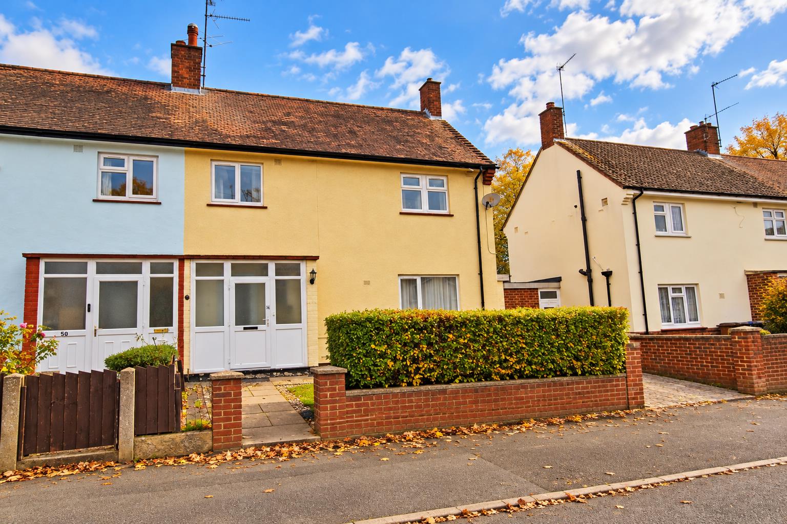House Gloucester Crescent in Far Cotton