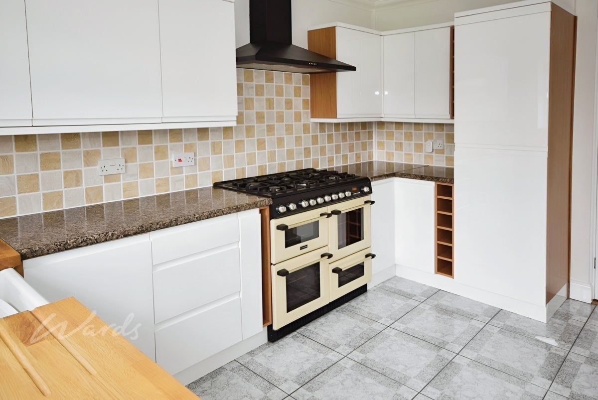 House Copperhouse Road in Strood