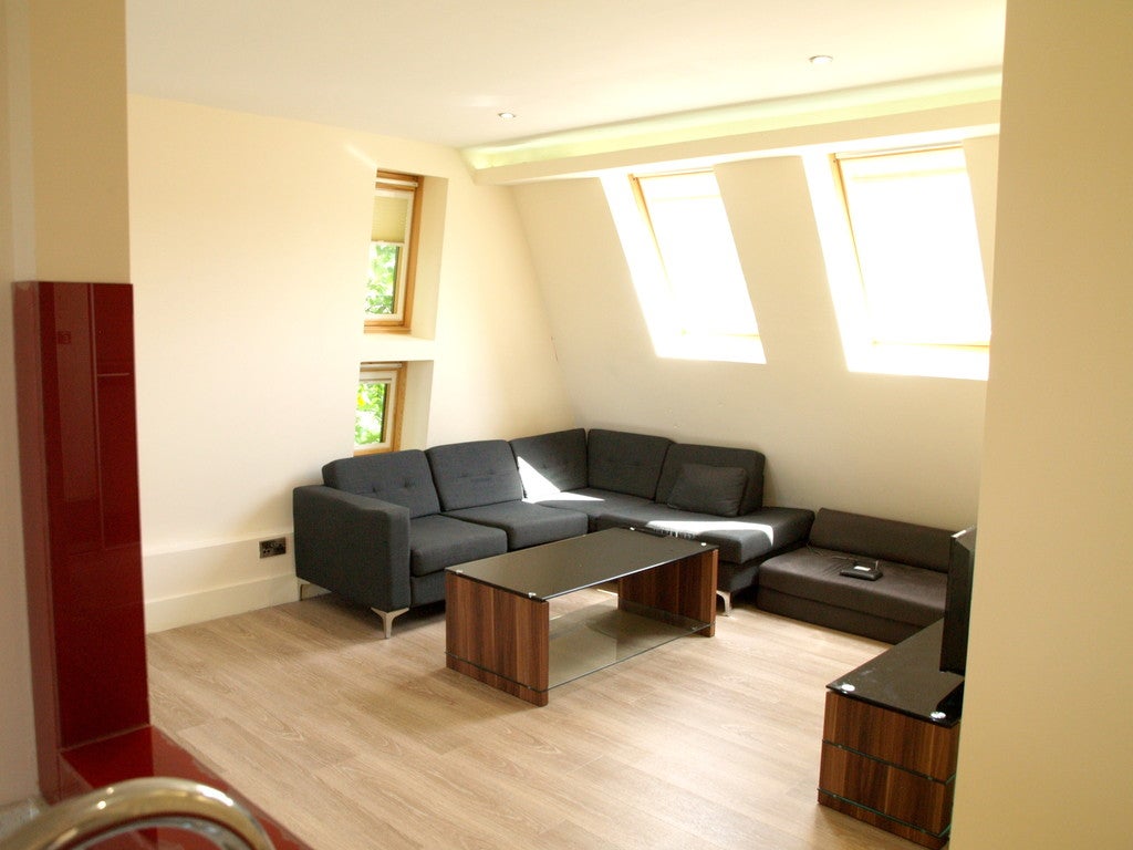 Flat Park Crescent in Manchester
