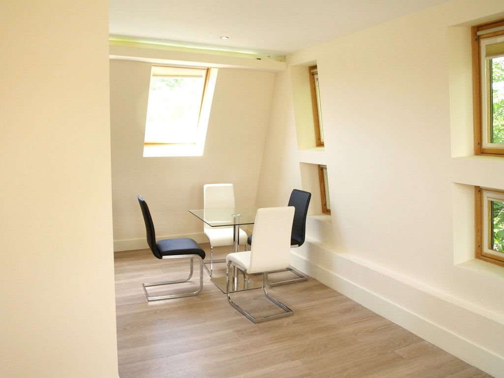 Flat Park Crescent in Manchester