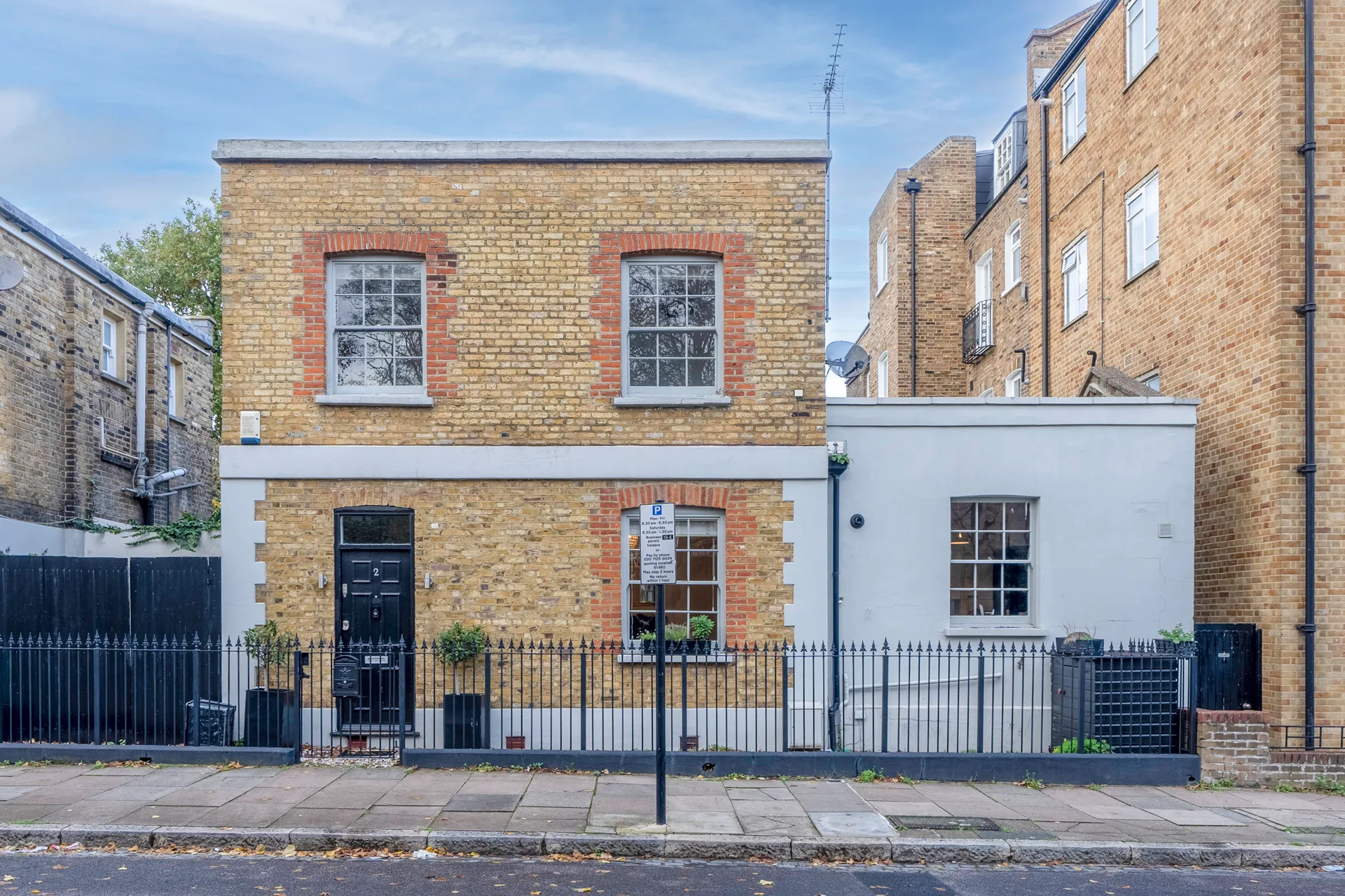 House Barnsbury Park in Greater London