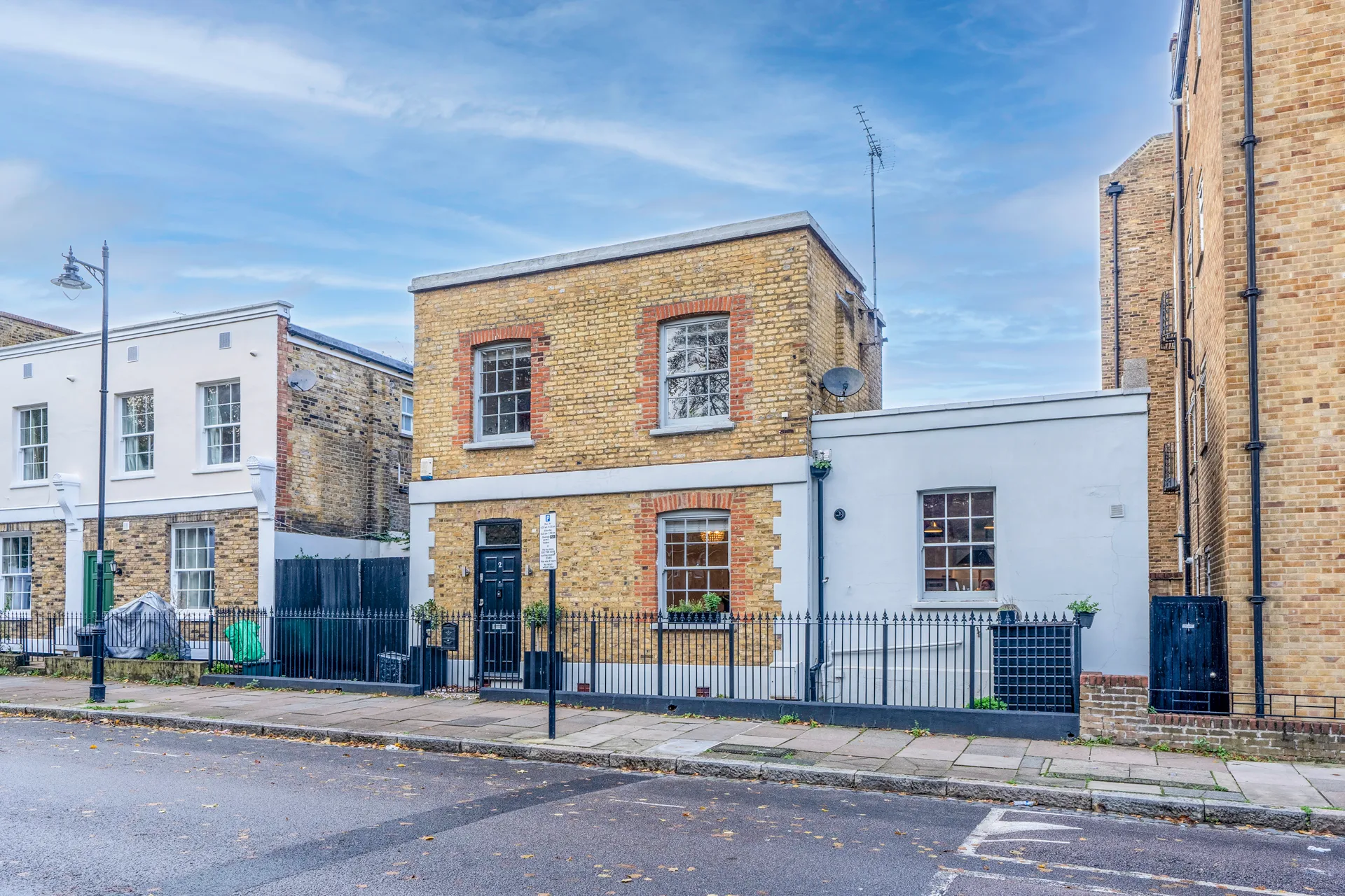 House Barnsbury Park in Greater London