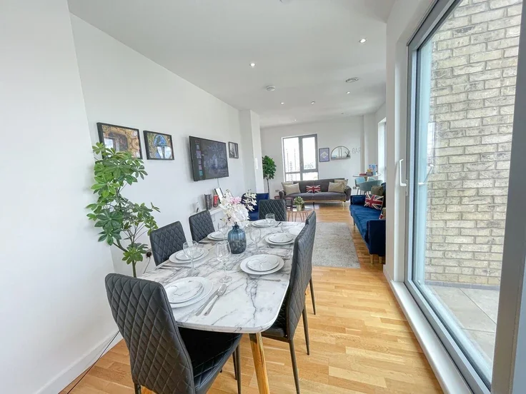 Flat Wye Street in Greater London