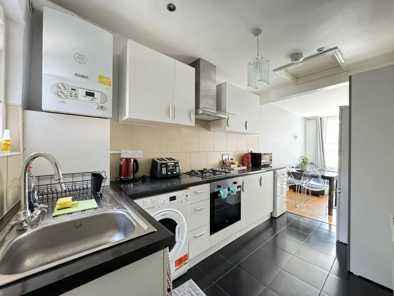 Flat Pentonville Road in Greater London