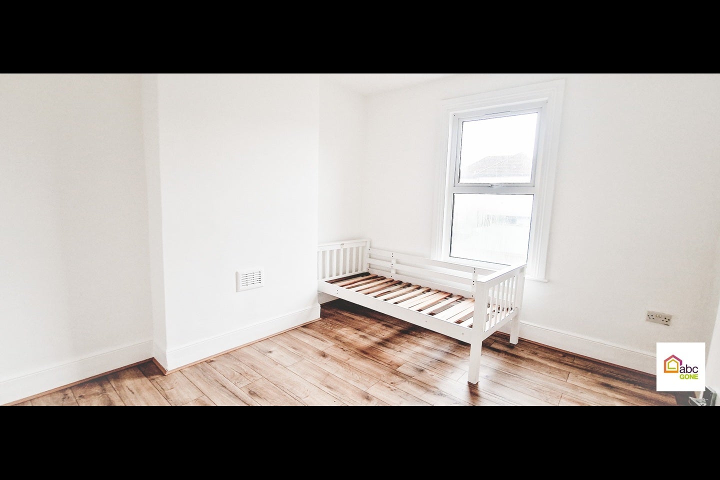 Flat Wellwood Road in Greater London