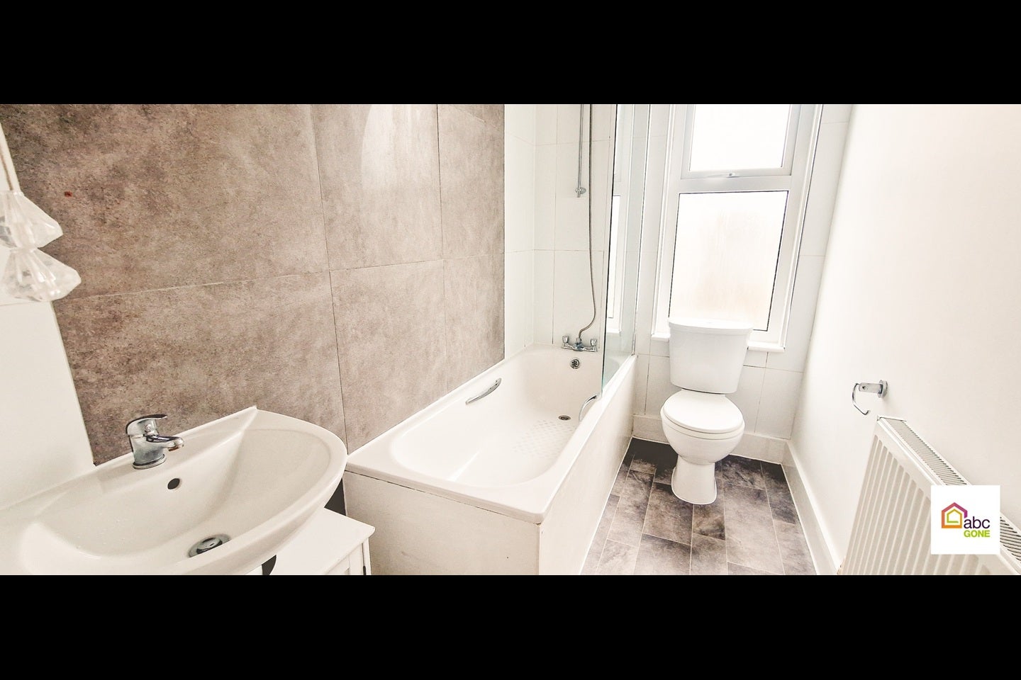 Flat Wellwood Road in Greater London