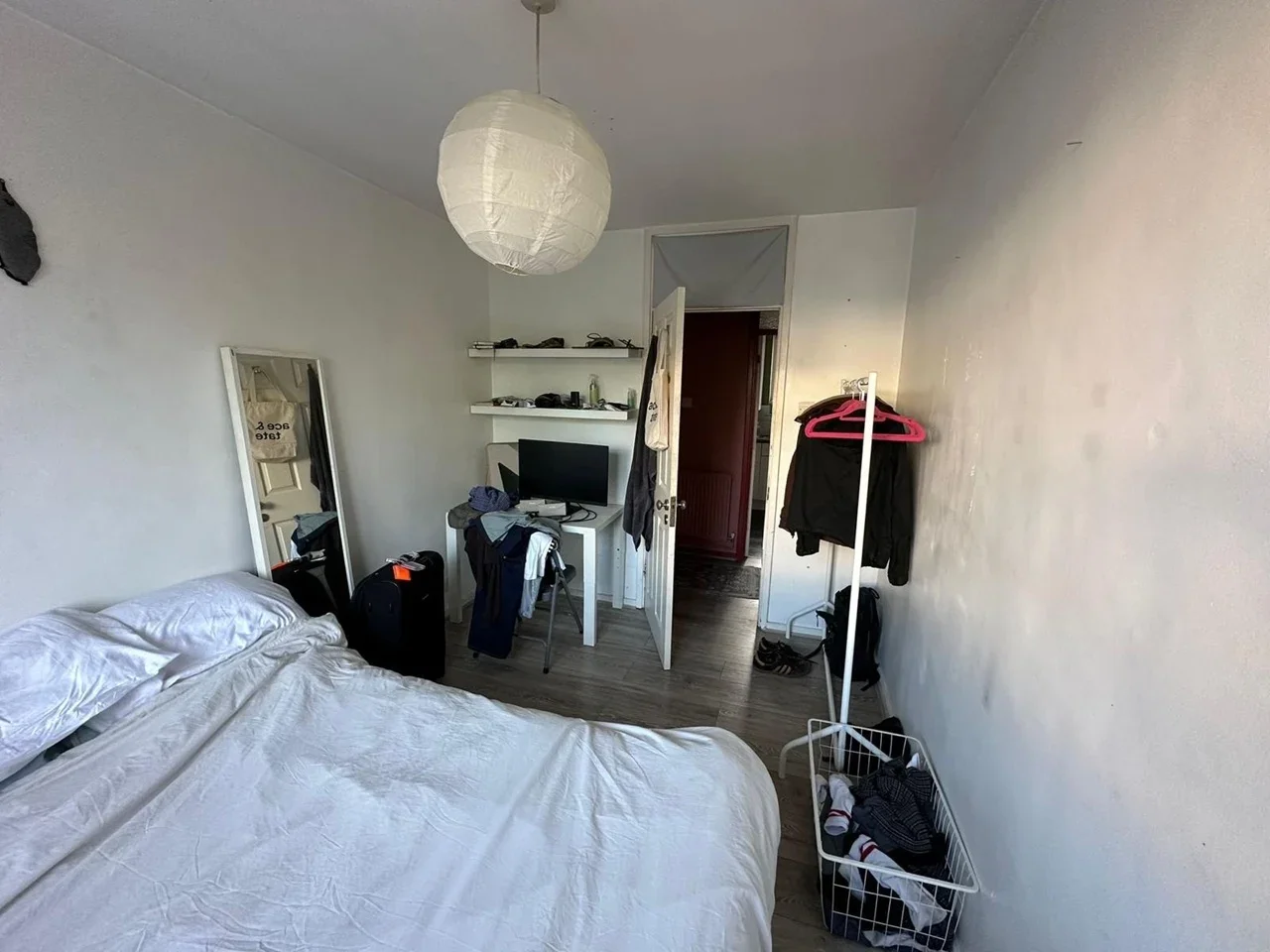 Flat Gibbon Road in Greater London