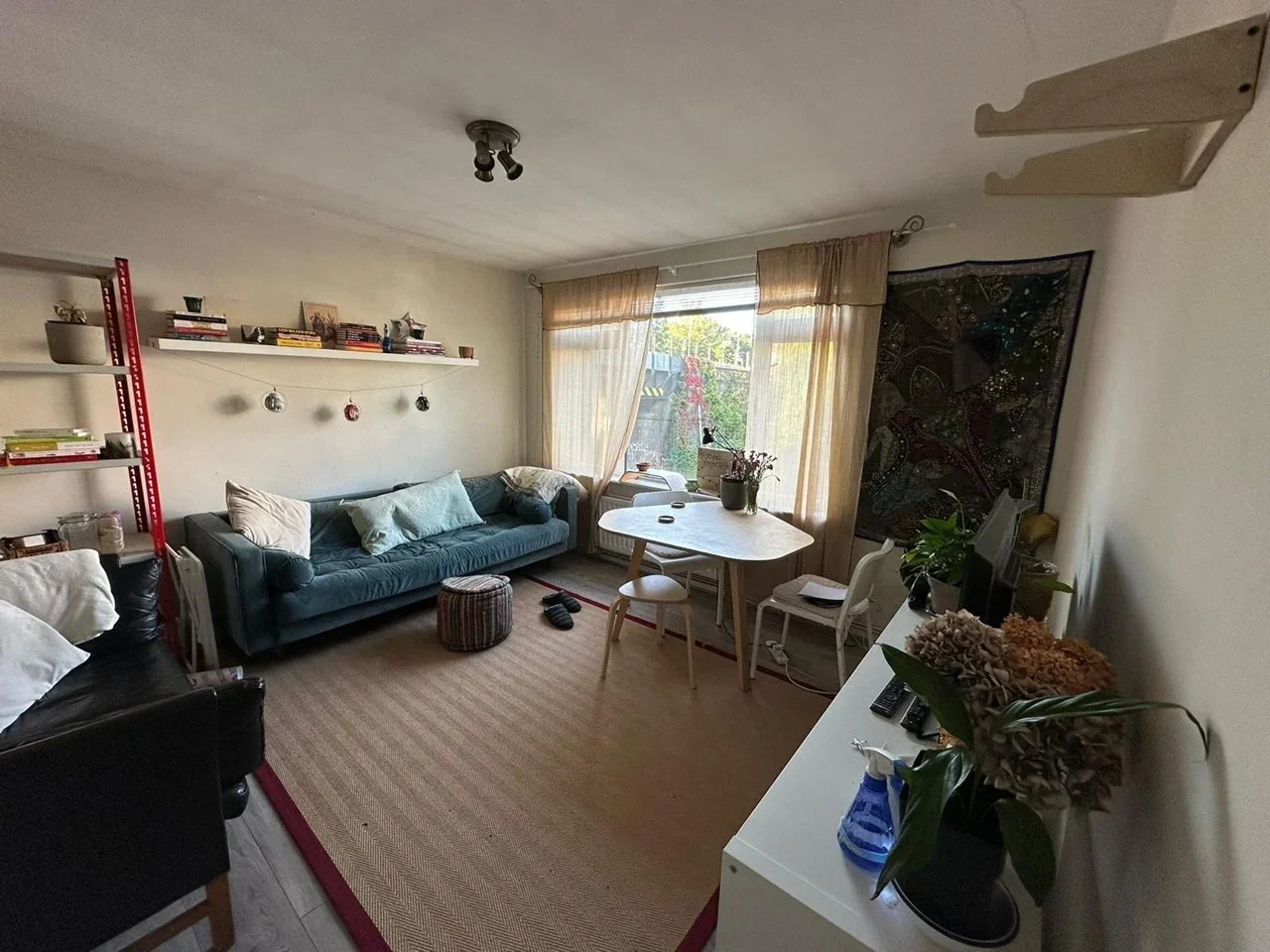 Flat Gibbon Road in Greater London