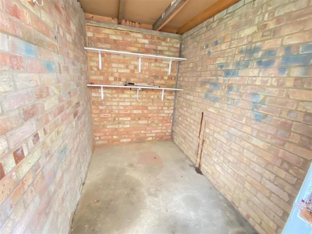Flat Fennycroft Road in Dacorum