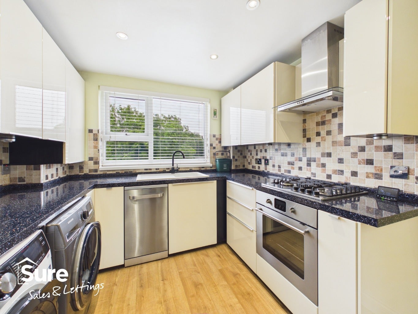 Flat Fennycroft Road in Dacorum
