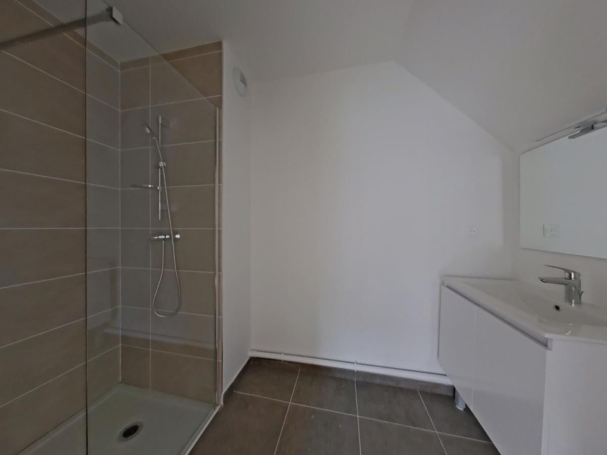 Flat Avenue Paul-Louis Courier in Montlouis-sur-Loire