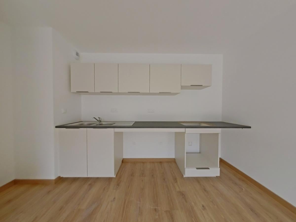 Flat Avenue Paul-Louis Courier in Montlouis-sur-Loire
