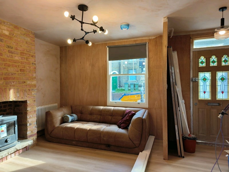 Room Sandy Hill Road in Greater London