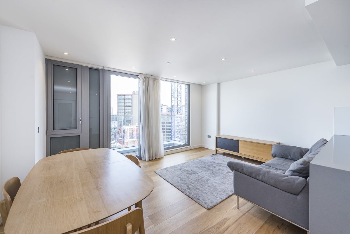 Flat Camley Street in Greater London