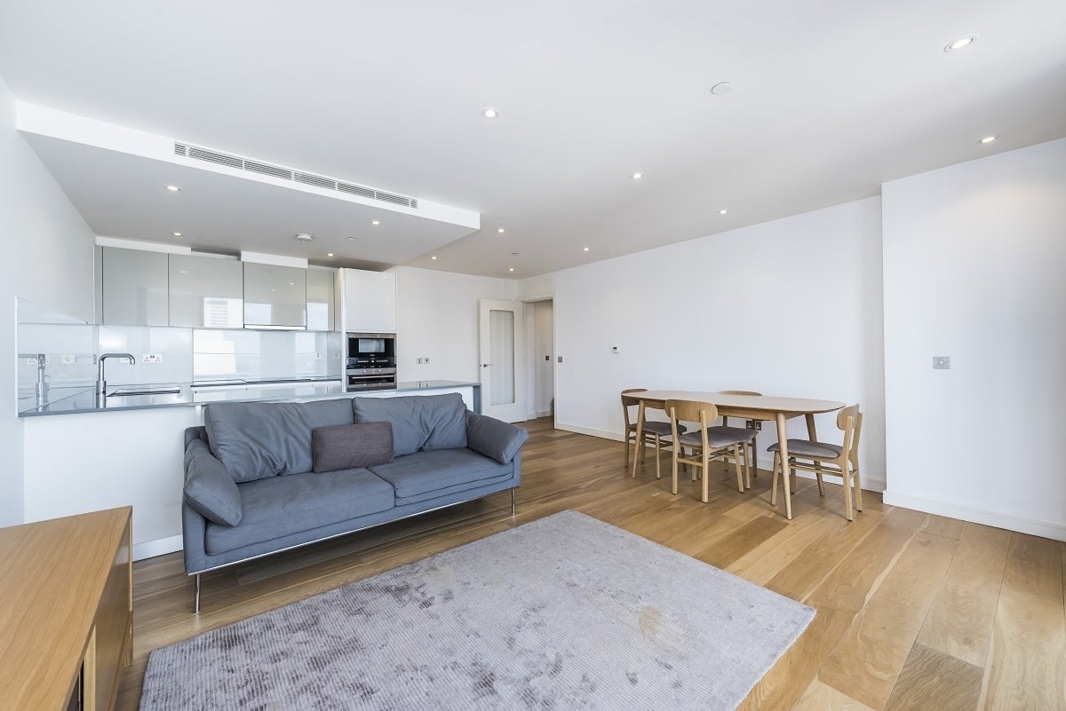 Flat Camley Street in Greater London