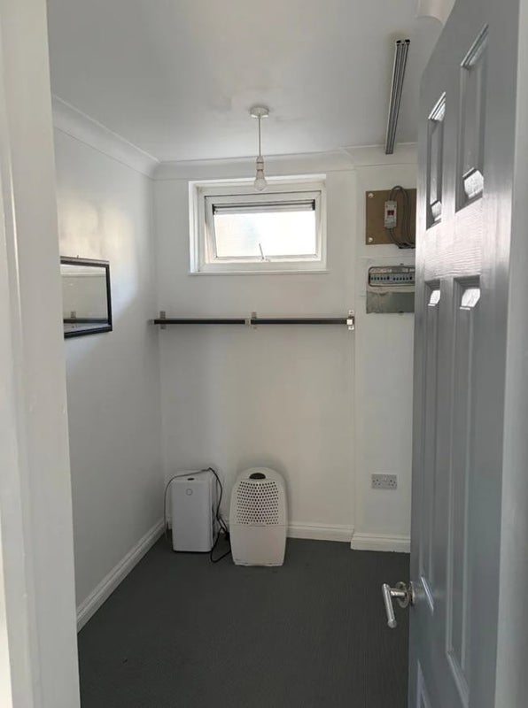 Flat Skelton Close in Greater London