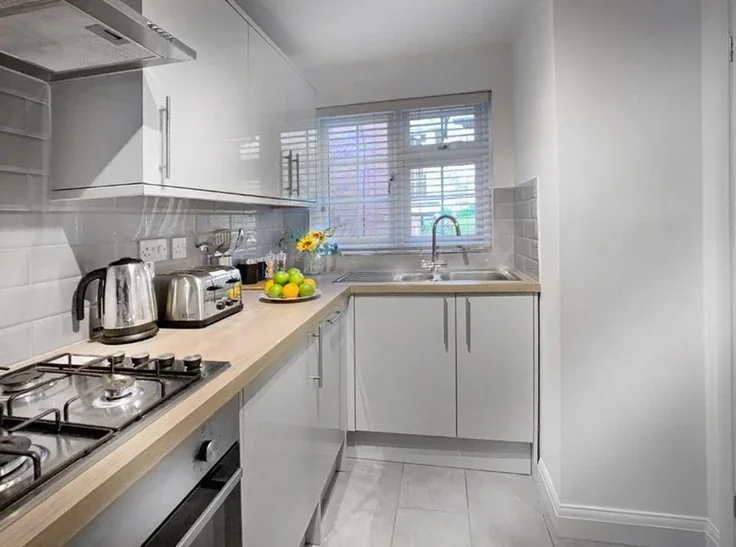 Flat Bedfordshire Way in Wokingham
