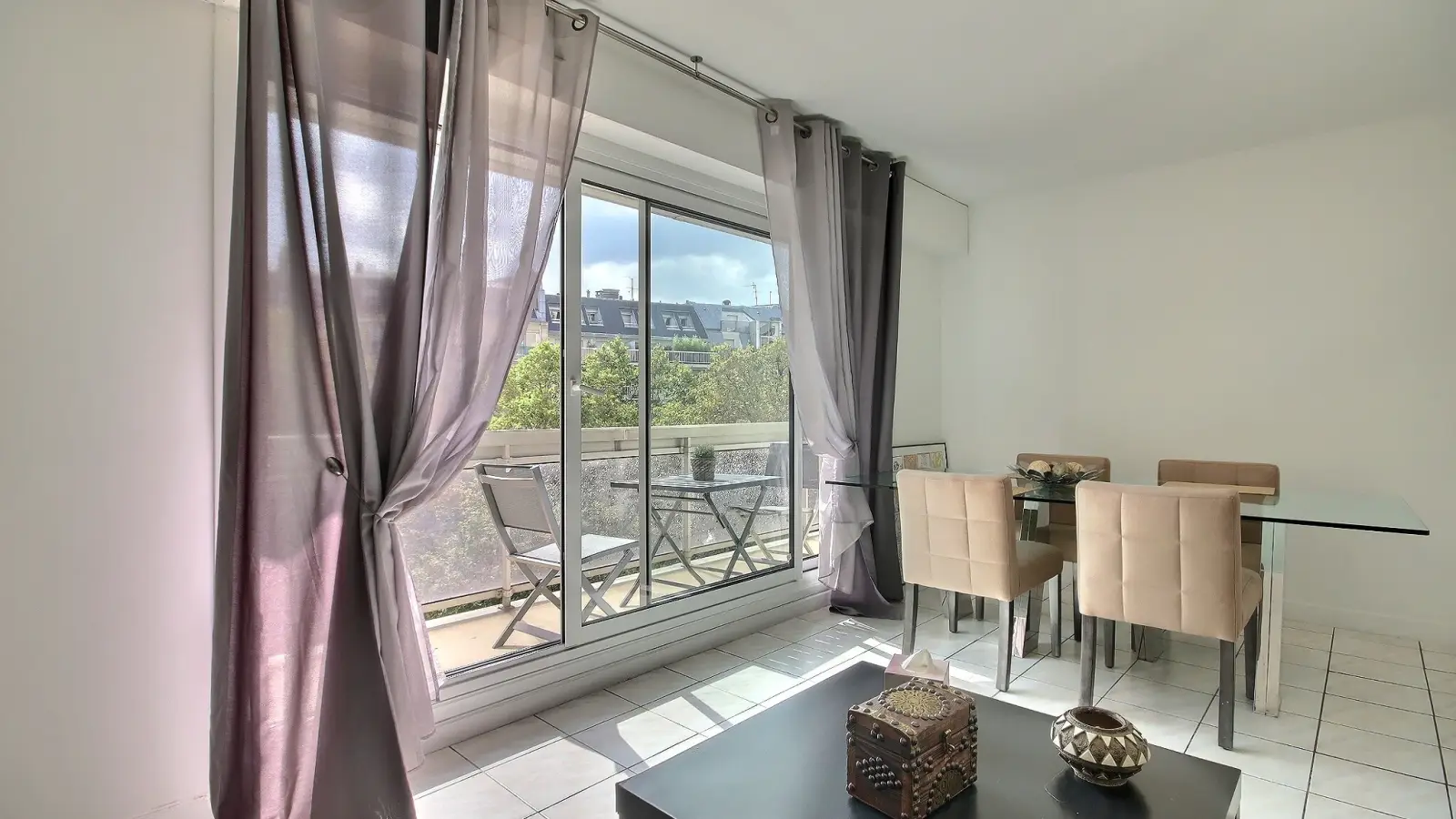 Appartement Avenue Jean Jaurès à Paris