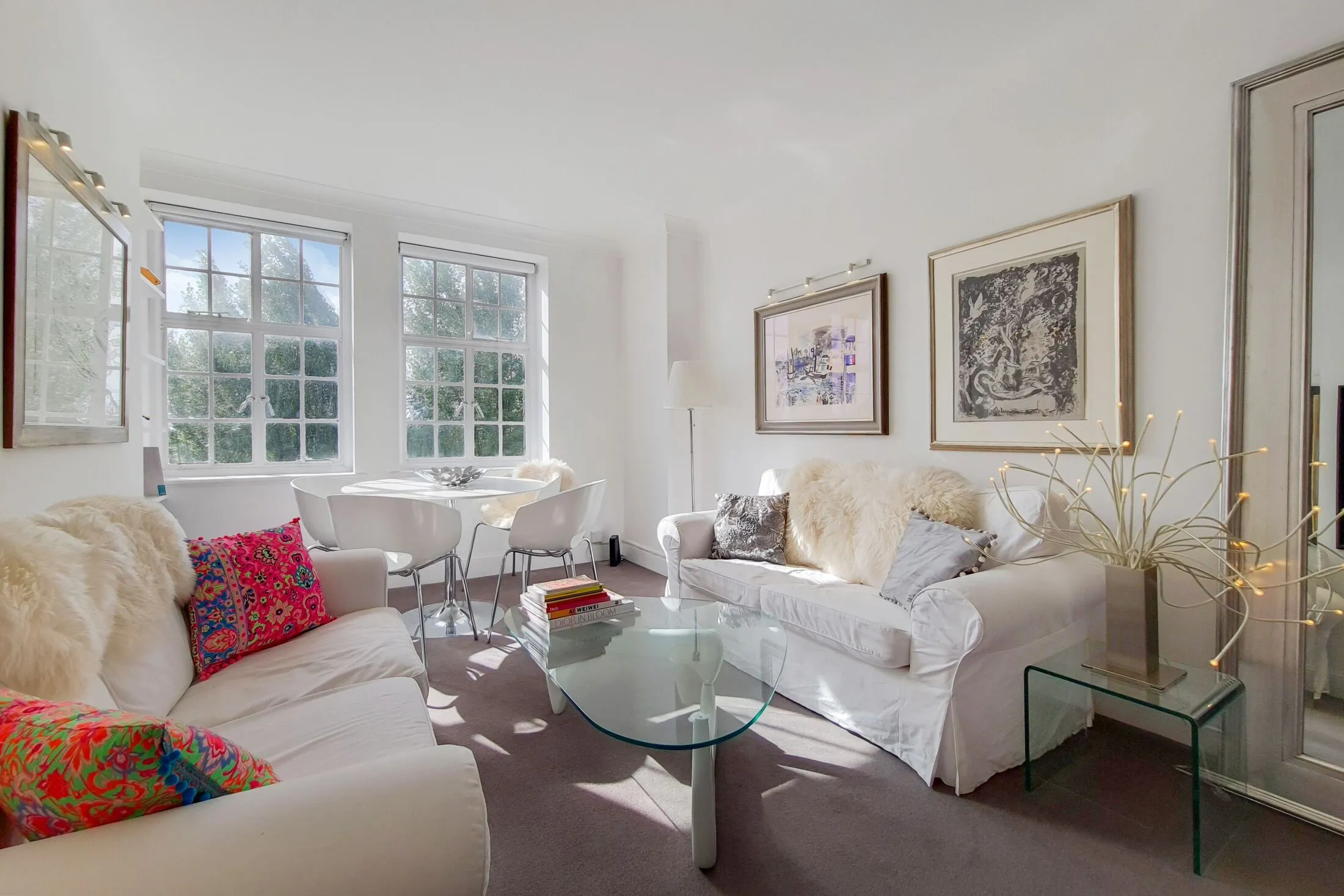 Flat Finchley Road in Greater London