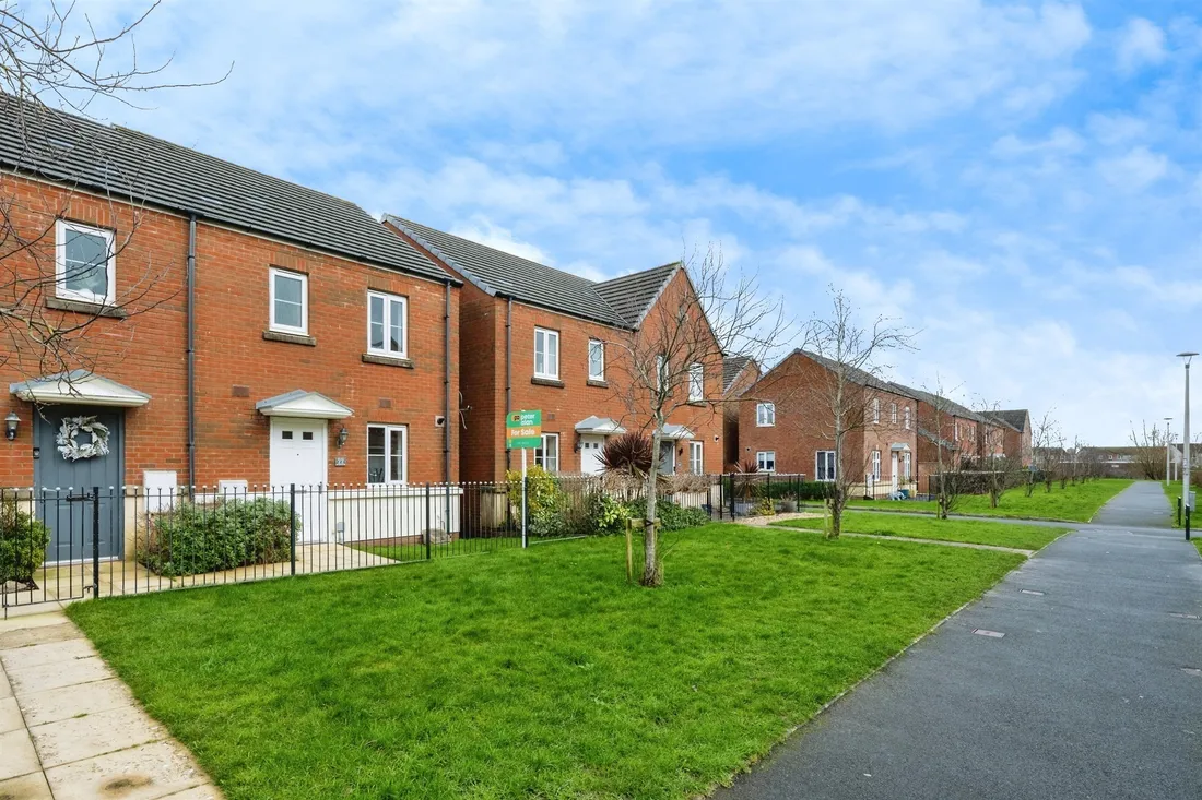 House Heol James Gravell in Llanelli