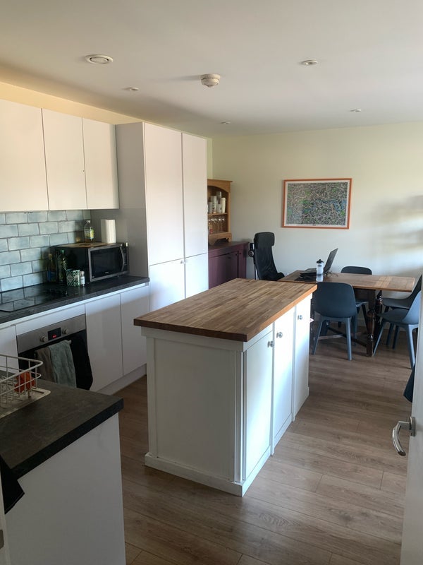 Room St James's Crescent in Greater London
