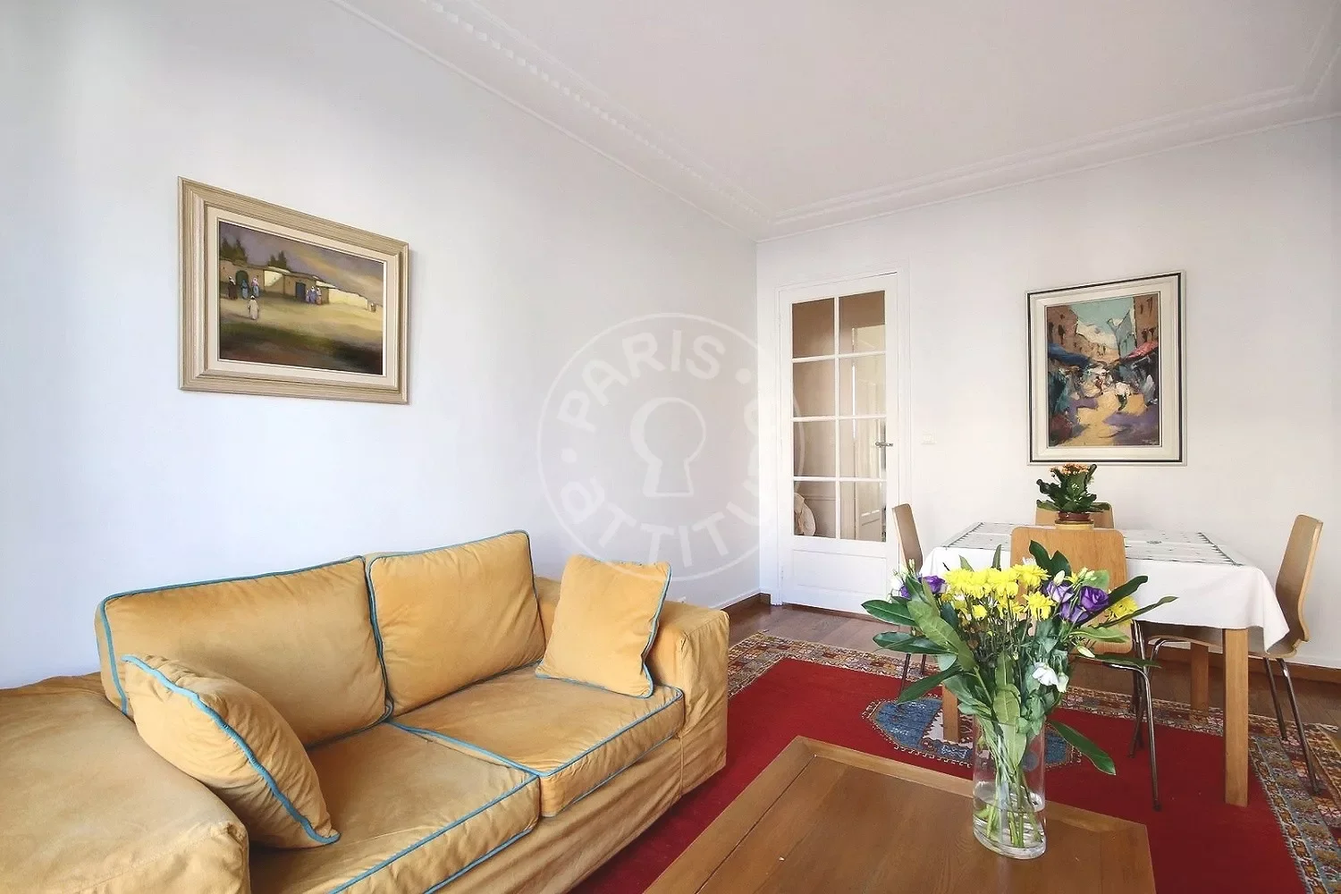Appartement Rue Saint-Hubert à Paris