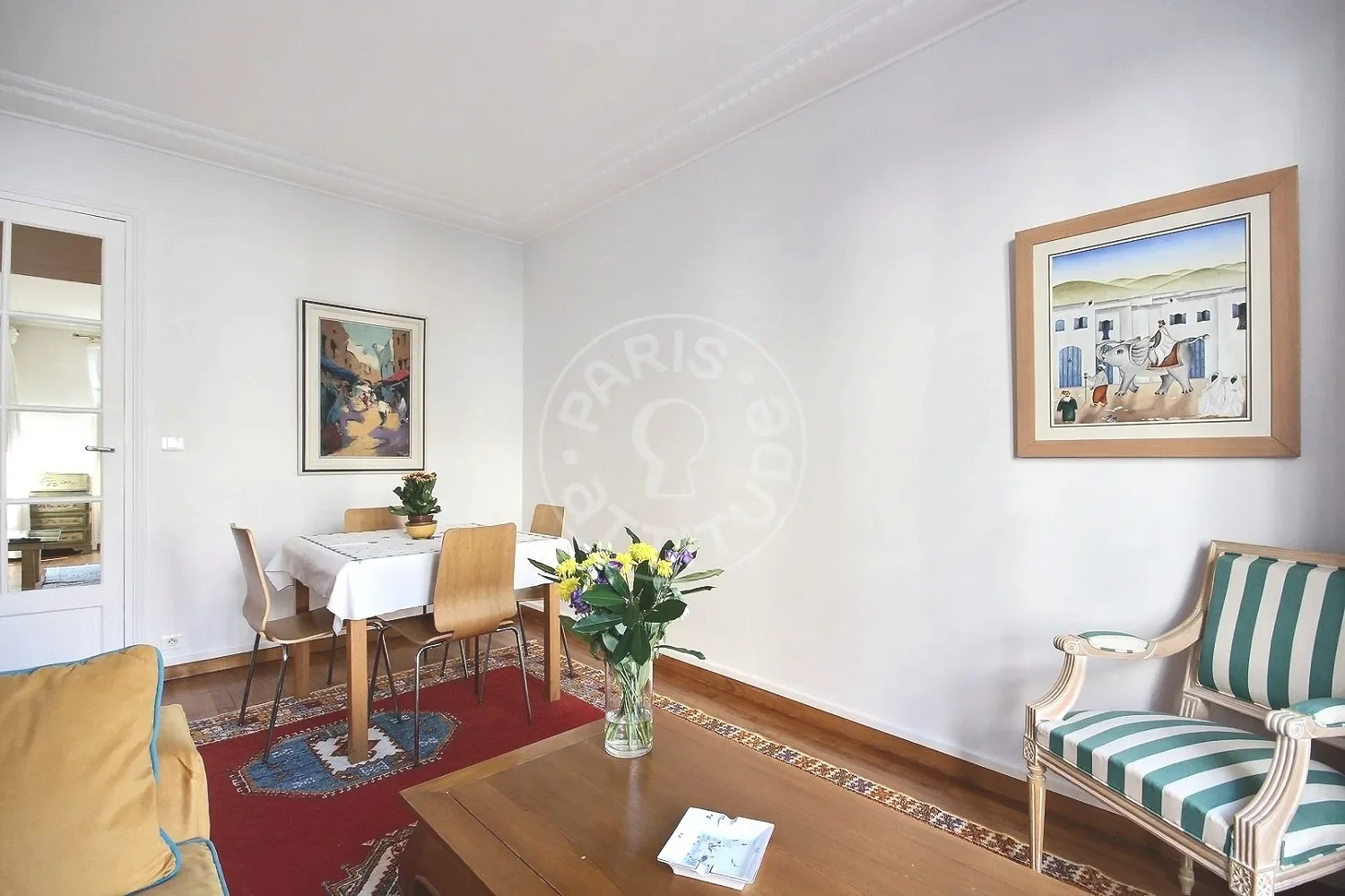 Appartement Rue Saint-Hubert à Paris