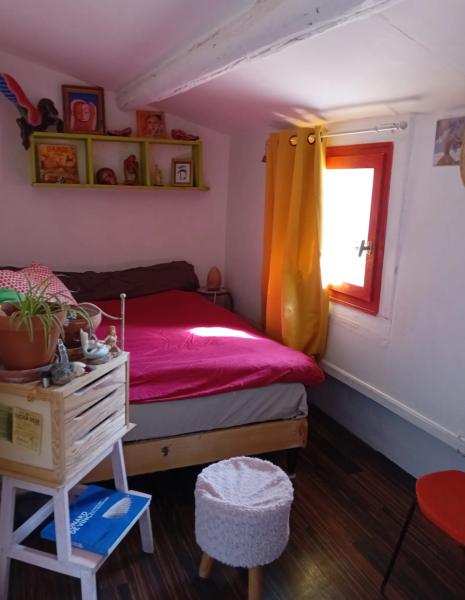 Room Rue Mireille Lauze in Aubagne