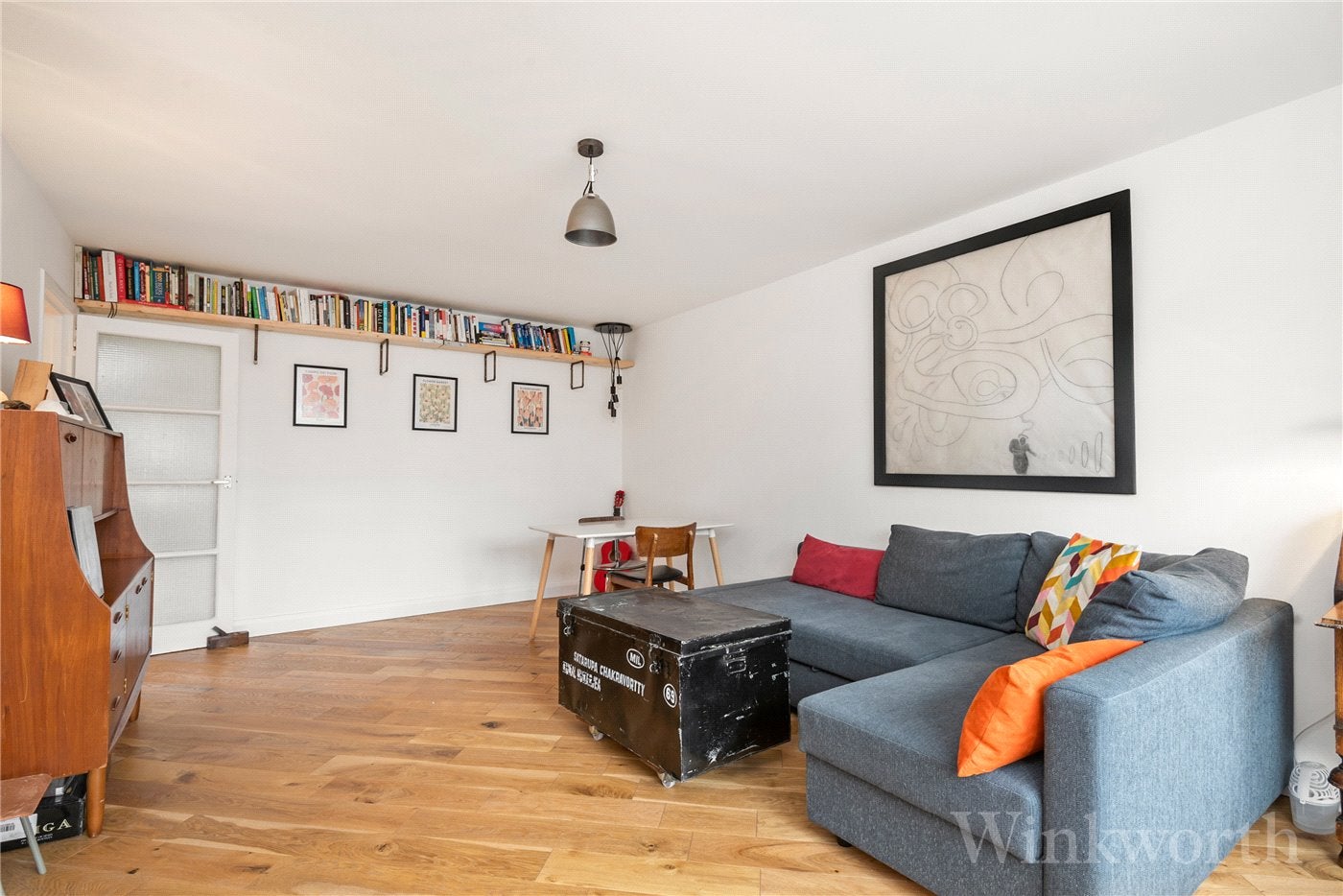 Flat Woolstone Road in Greater London