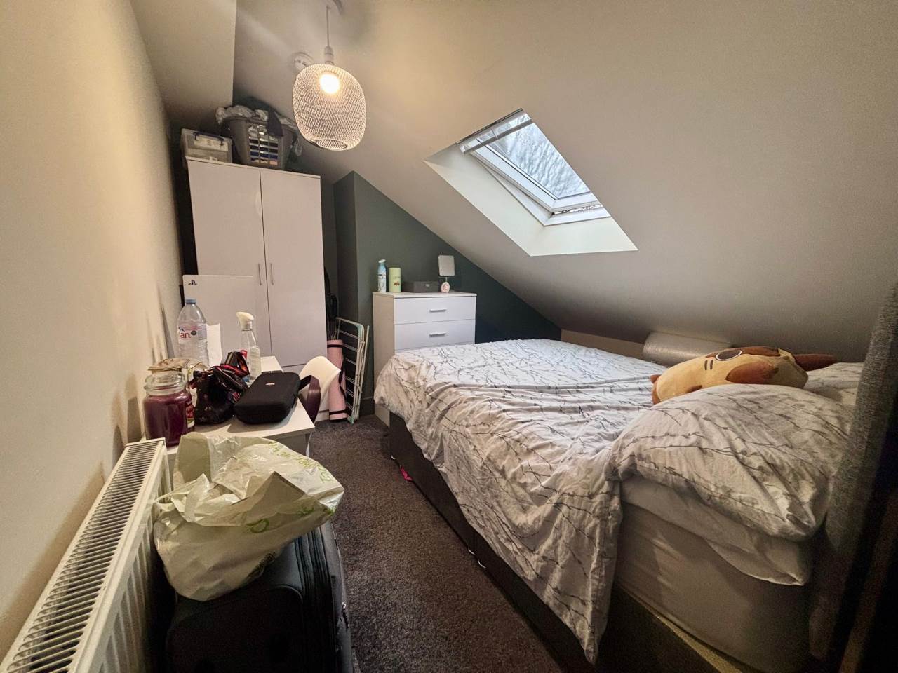 Room Westover Road in Leeds