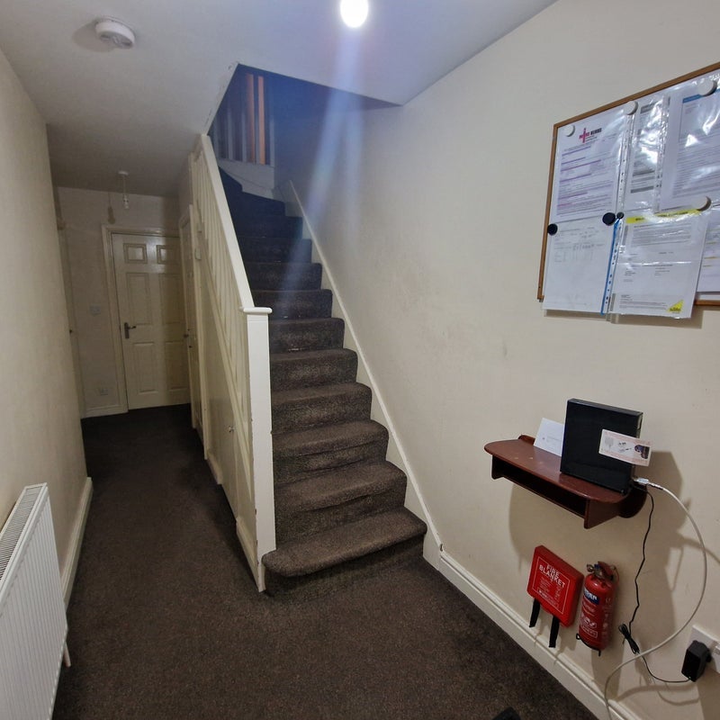 Room Wentworth Hill in Greater London