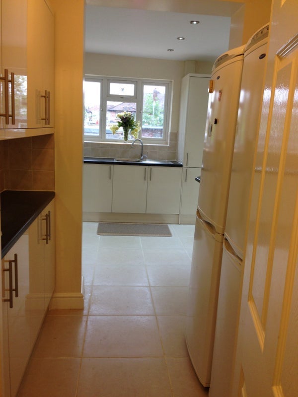 Room Wentworth Hill in Greater London