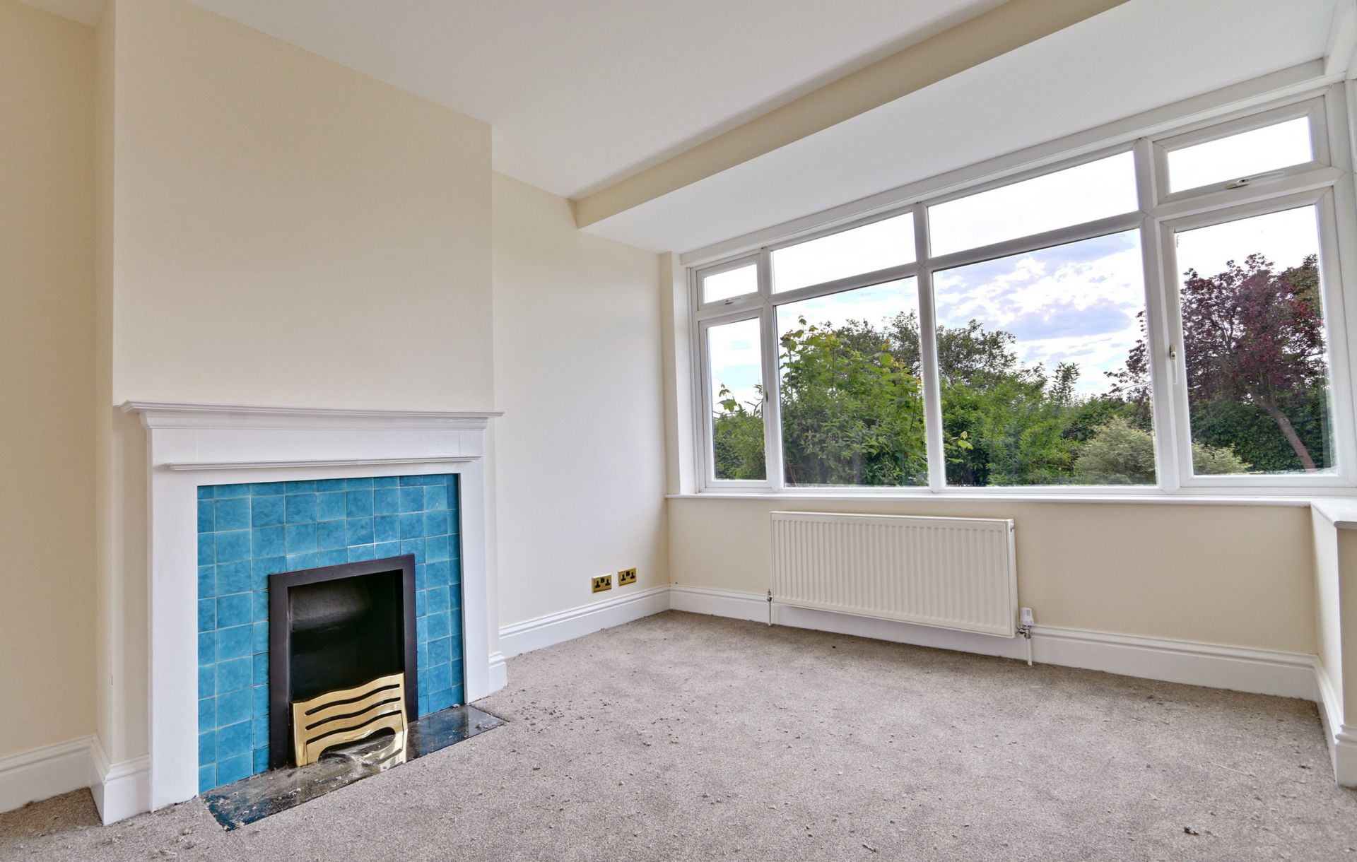 House Chestnut Grove in Greater London