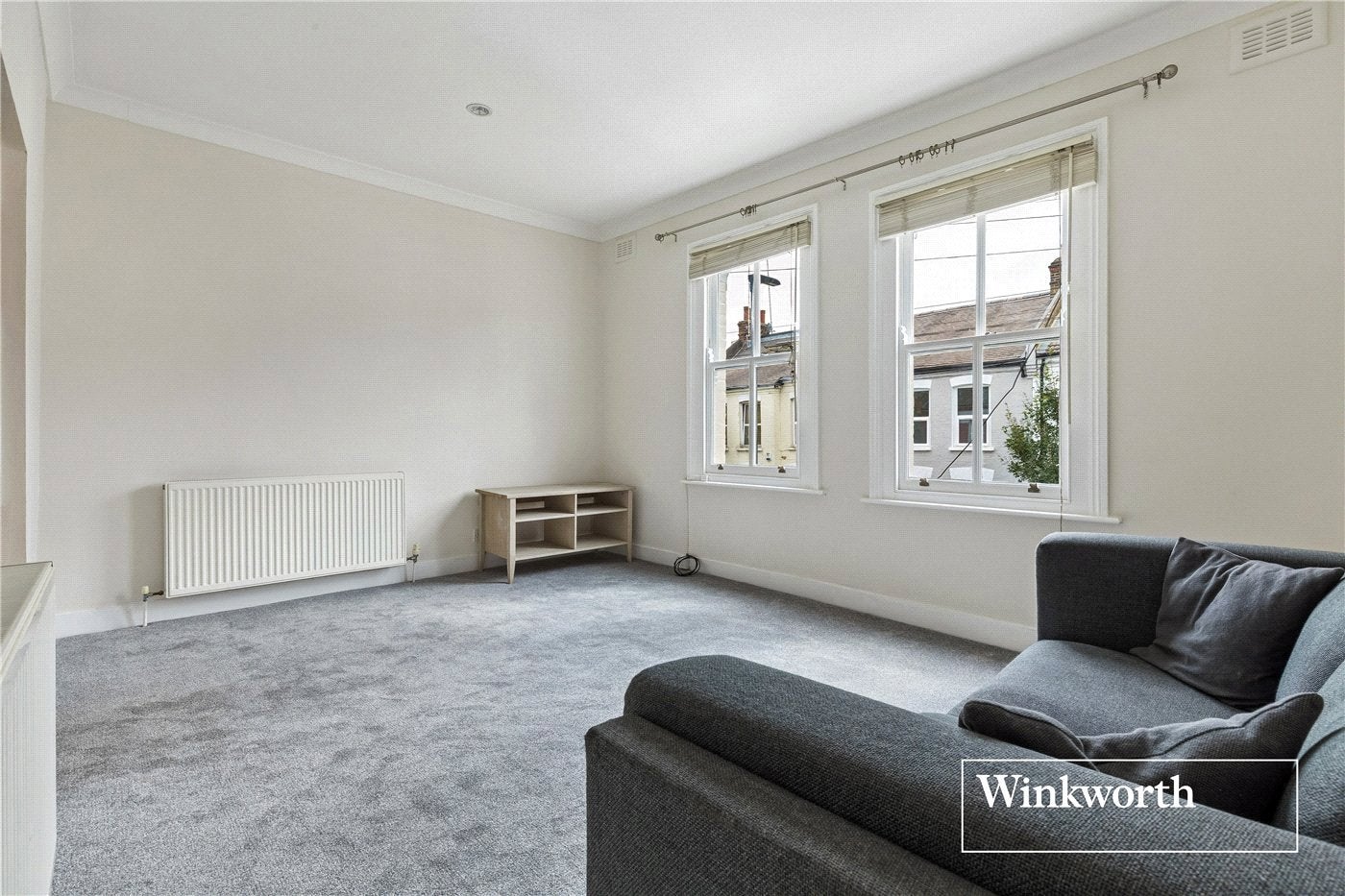 Room Goldsboro' Road in Greater London