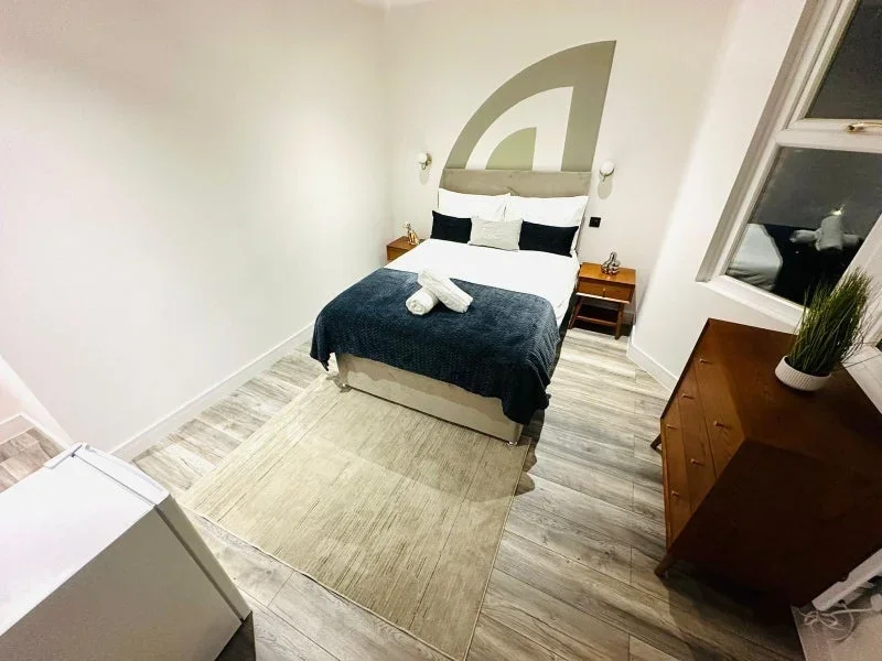 Room Perran Road in Greater London