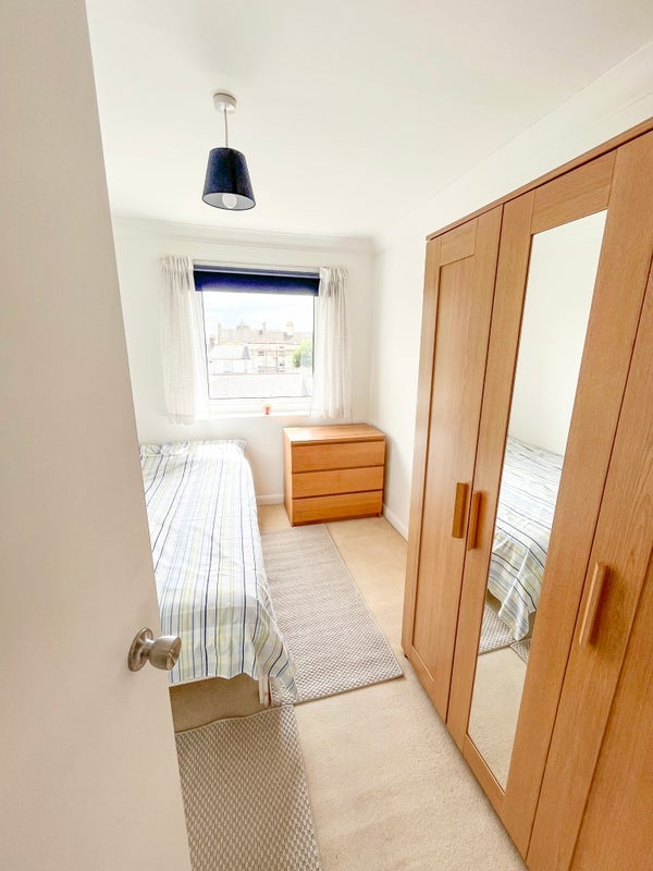 Room Old Road in Leighton Buzzard