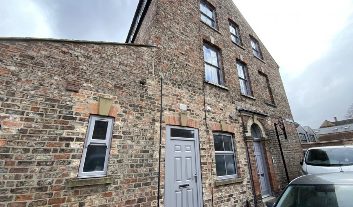 Flat Granville Terrace in York