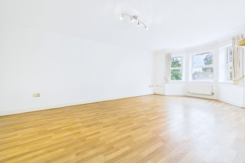 Flat Lillington Road in Royal Leamington Spa
