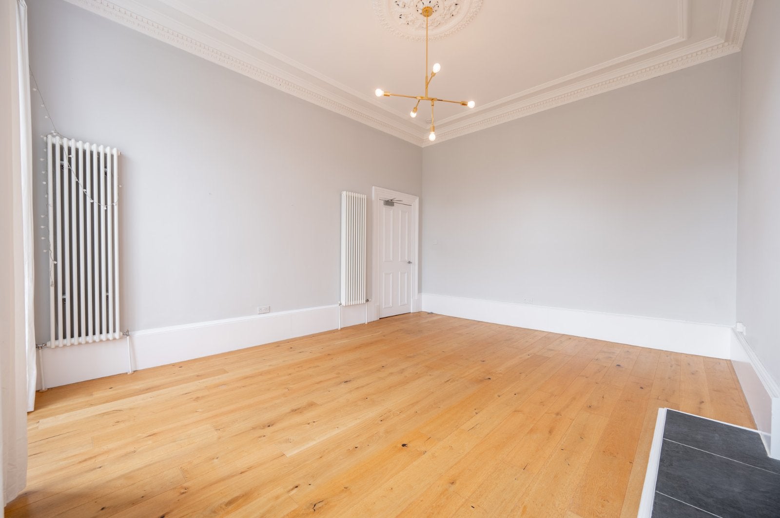 Flat Ruskin Place in Glasgow